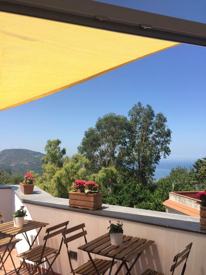 Bed and Breakfast La Casa Del Sole Vico Equense Exterior foto